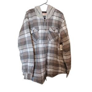 mens wrangler plaid jacket with hood.